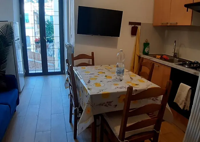 Apartman Chez Sabrine - Via Fiume 112 *
